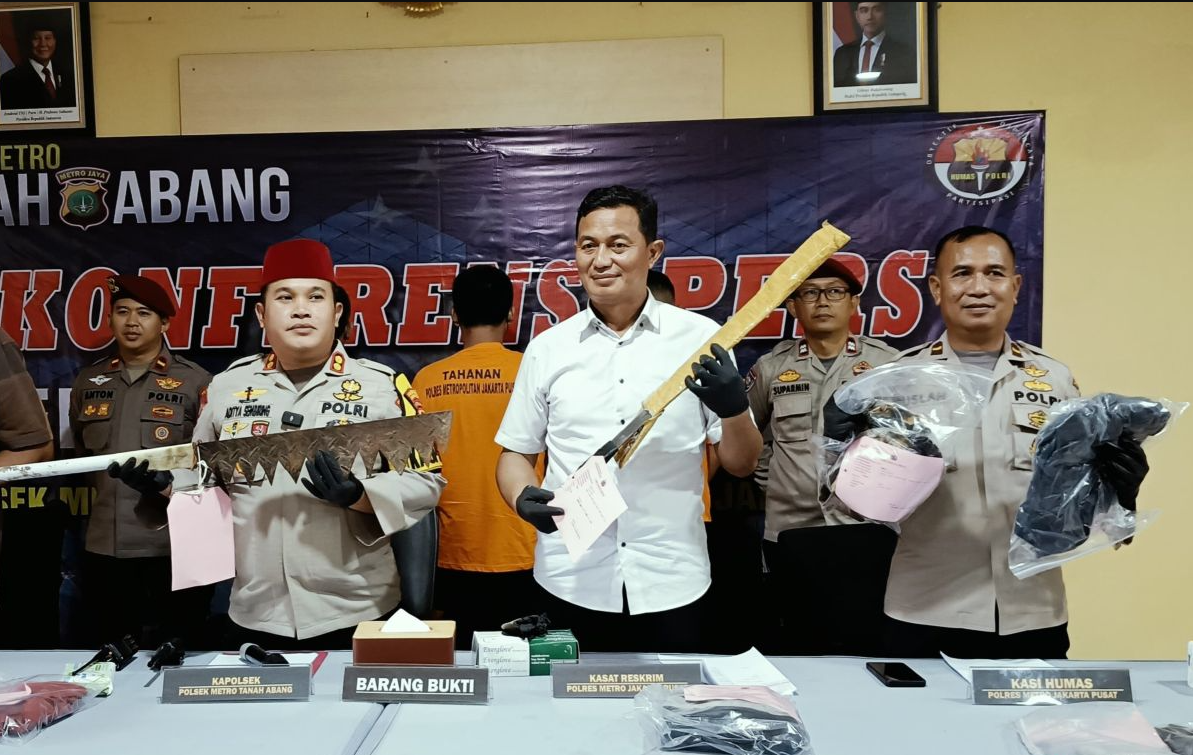 polisi-amankan-3-pelaku-bentrokan-di-tanah-abang-satu-pekerja-proyek-tewas